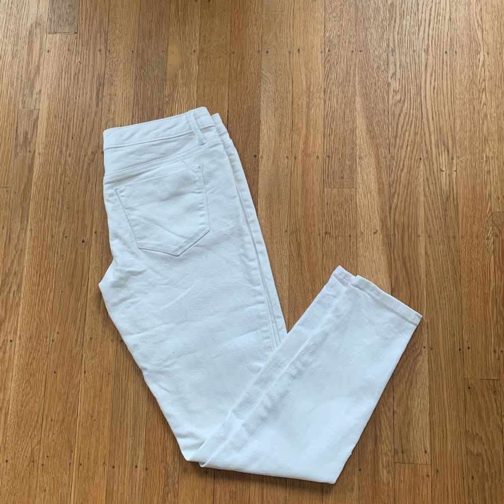 White Mid-rise Jegging